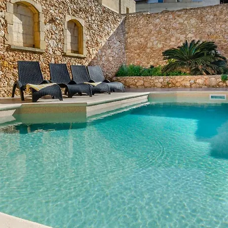 Gozo With Private Pool & Games Willa